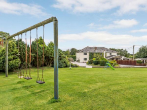 8 Bed in Clovelly 85428